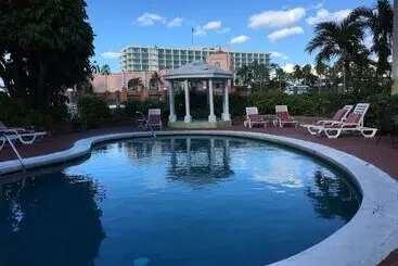 آپارتمان‌های توریست‌ها Club Land Or