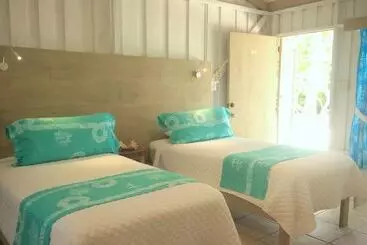 هتل Small Hope Bay Lodge