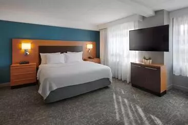 Hotel Towneplace Suites By Marriott Mississaugaairport Corporate Centre