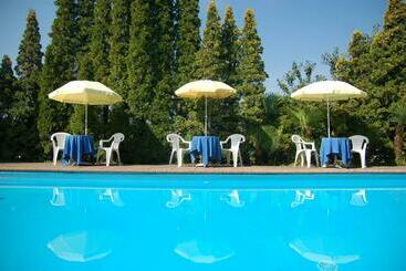 ホテル La Comanella