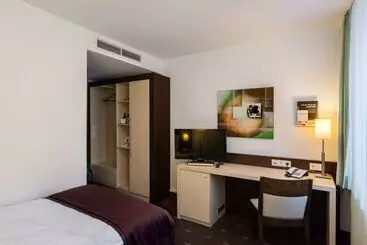 ホテル Esplanade Dortmund