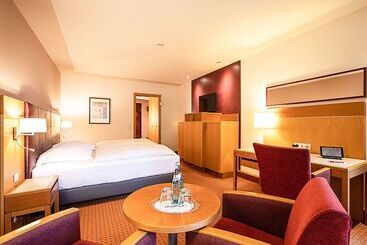 Отель Dolce By Wyndham Bad Nauheim