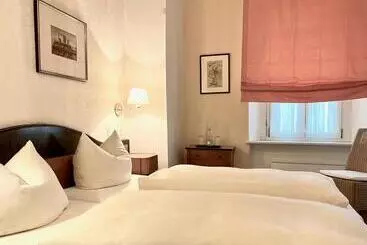 ホテル Münchner Hof Und Blauer Turm