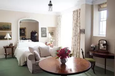 בית מלון כפרי Rosleague Manor