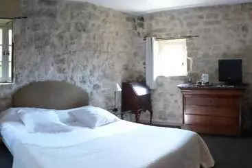 Hotel Château D Arpaillargues   Teritoria