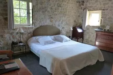 Hotel Château D Arpaillargues   Teritoria