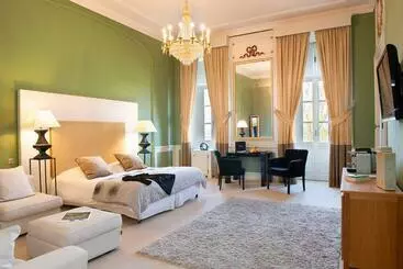 Hotel Château De Rochegude