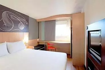 هتل Ibis Dole Sud Choisey