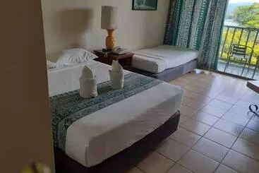 Отель Savusavu Hot Springs