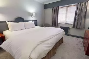 Village Hotel Manchester Hyde