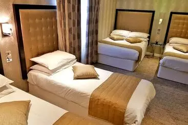 هتل Duke Of Leinster