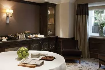 هتل The Langham London