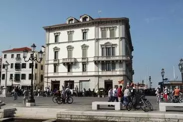 هتل Grande Italia