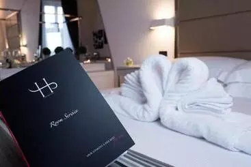 Lhp Hotel River & Spa