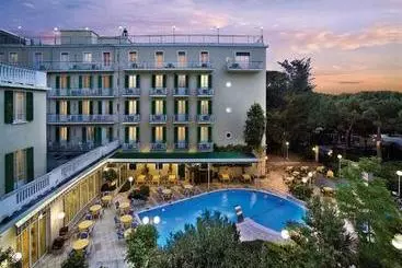 Hotelli Vienna Touring