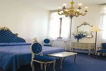 בית מלון כפרי Byron