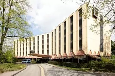 هتل NH Luxembourg Airport