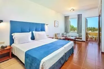 Отель Baia Cristal Beach & Spa Resort