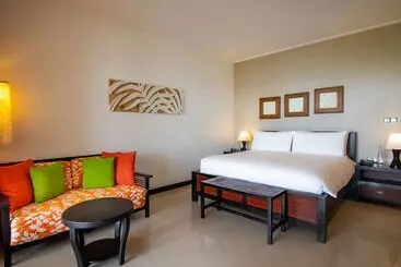 ホテル Doubletree By Hilton Seychelles   Allamanda Resort & Spa