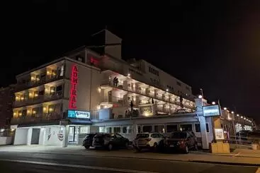 Admiral Resort Motel