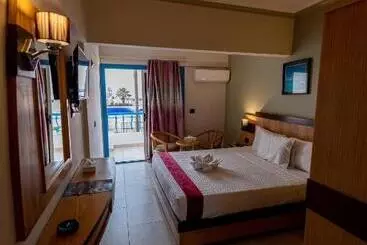 בית מלון כפרי Noras Beach