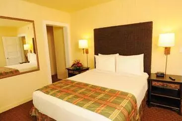 酒店 Beachcomber Resort & Club