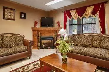 酒店 Best Western Delhi Inn