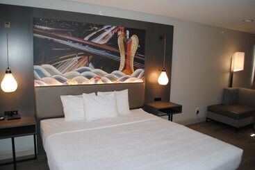 בית מלון כפרי Best Western Plus Dragon Gate Inn