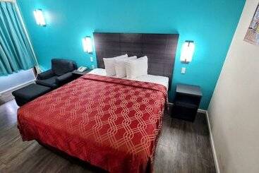 Отель Econo Lodge