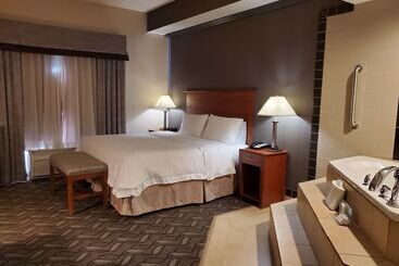 Отель Hampton Inn & Suites Craig
