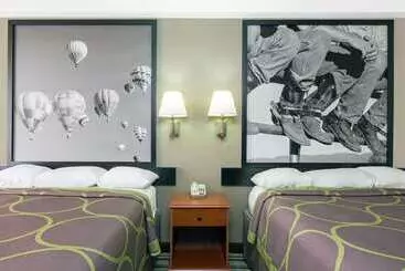 فندق Super 8 By Wyndham Longview/north