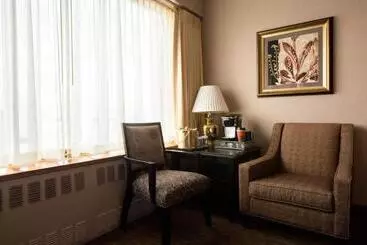 The Hotel Captain Cook