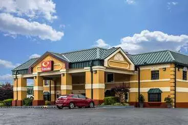 בית מלון כפרי Econo Lodge