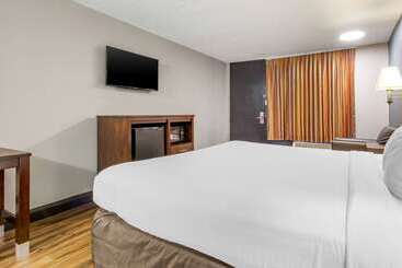 فندق Econo Lodge