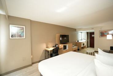 בית מלון כפרי Wyndham Garden Duluth