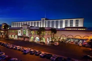 Gold Coast Hotel And Casino