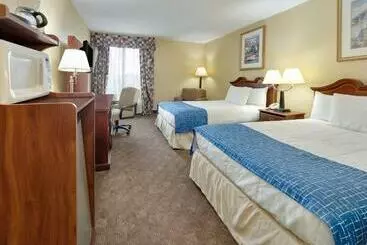 בית מלון כפרי Travelodge By Wyndham Texarkana
