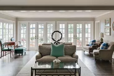 Отель Inn At Perry Cabin