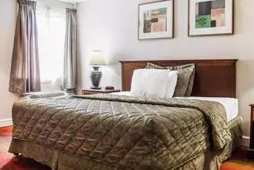 Otel Rodeway Inn Huntington Station Melville