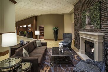 The Plaza Hotel Columbus At Capitol Square