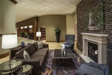 The Plaza Hotel Columbus At Capitol Square