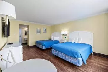 North Shore Oceanfront Resort Hotel With Waterpark