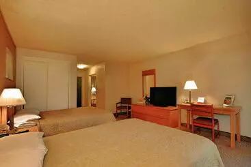 Мотель Super 8 By Wyndham Long Beach