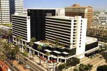 Отель Marriott Long Beach Downtown