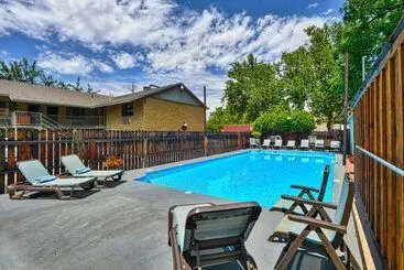 Szálloda Rustic Inn