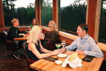 Hotel Lakeside Inn & Casino