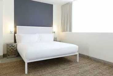 Hotel Shore Club South Beach