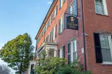 酒店 The Salem Inn