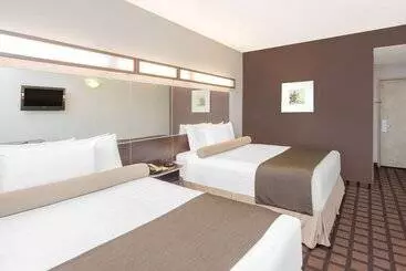 Microtel Inn & Suites By Wyndham Quincy Downtown   River Area