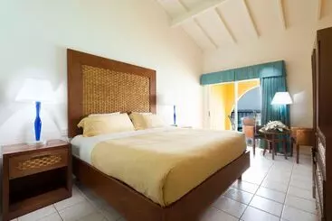 Divi Flamingo Beach Resort